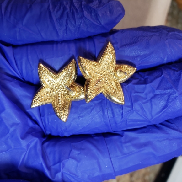 Starfish Stretch Bracelet & Earrings - Picture 7 of 7